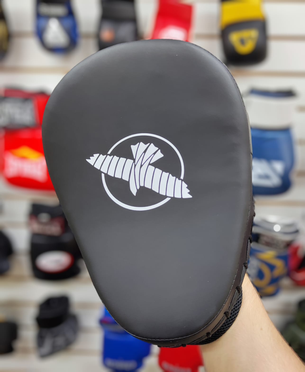 лапы боксерские Hayabusa
